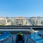 Maryam's 2-br Facing Harbor With Pool * Larnaca