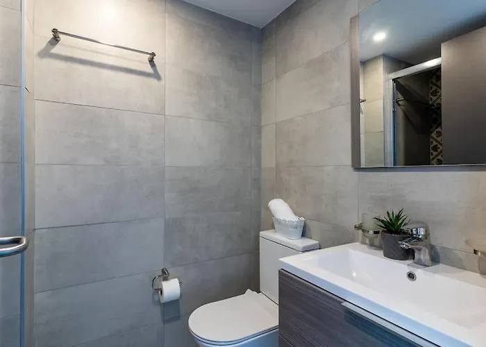 Apartamento Maryam's 2-br Facing Harbor With Pool *