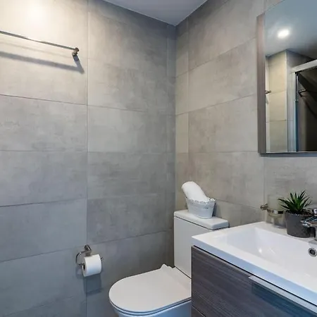 Apartament Maryam's 2-br Facing Harbor With Pool *